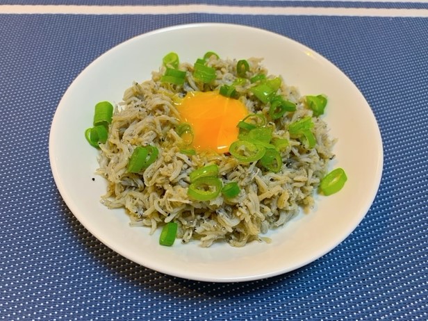 料理研究家リュウジさんのしらすユッケを作ってみました サッキーブログ